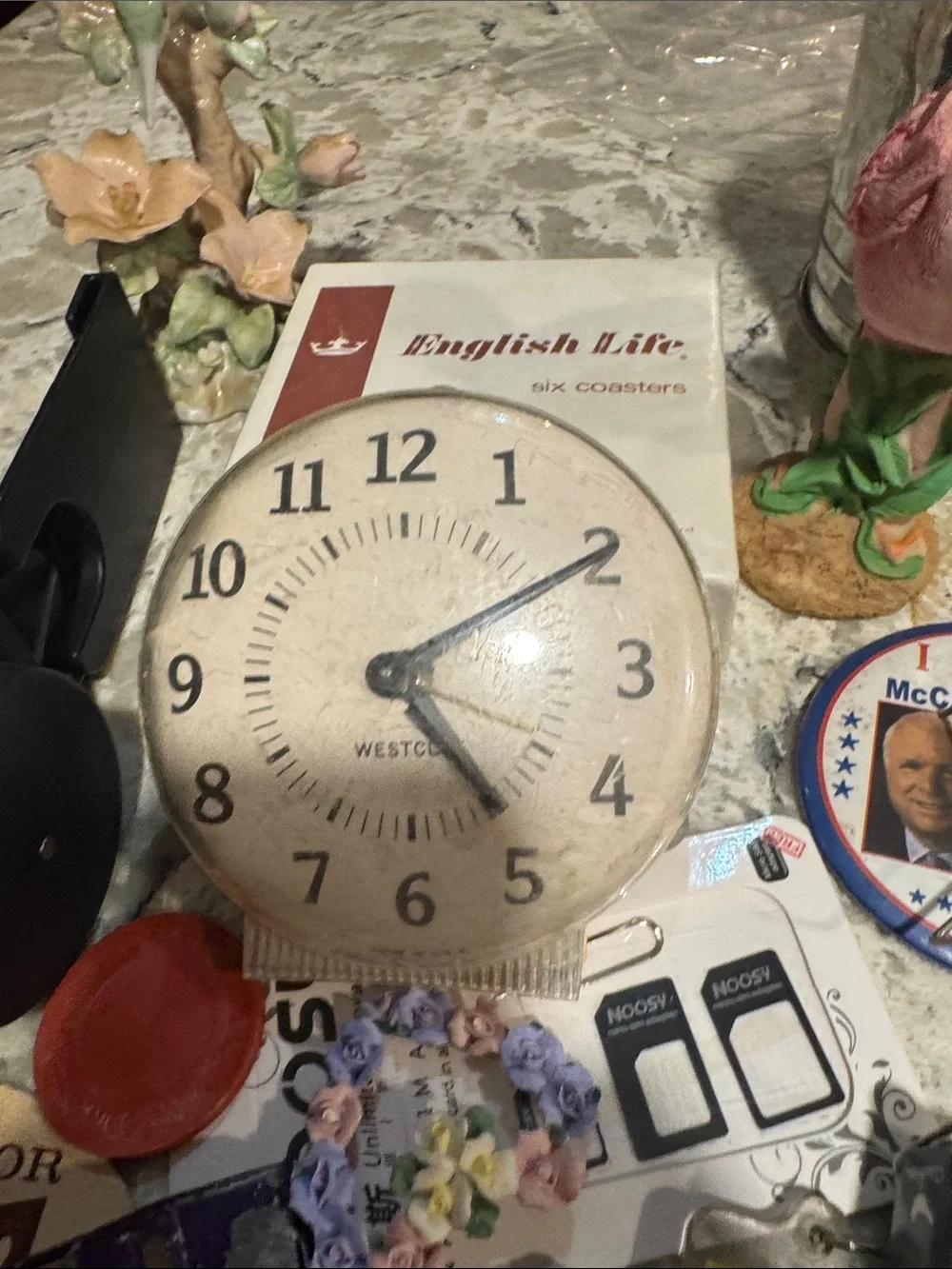 Assorted Vintage Collectible Lot - Mixed Colors